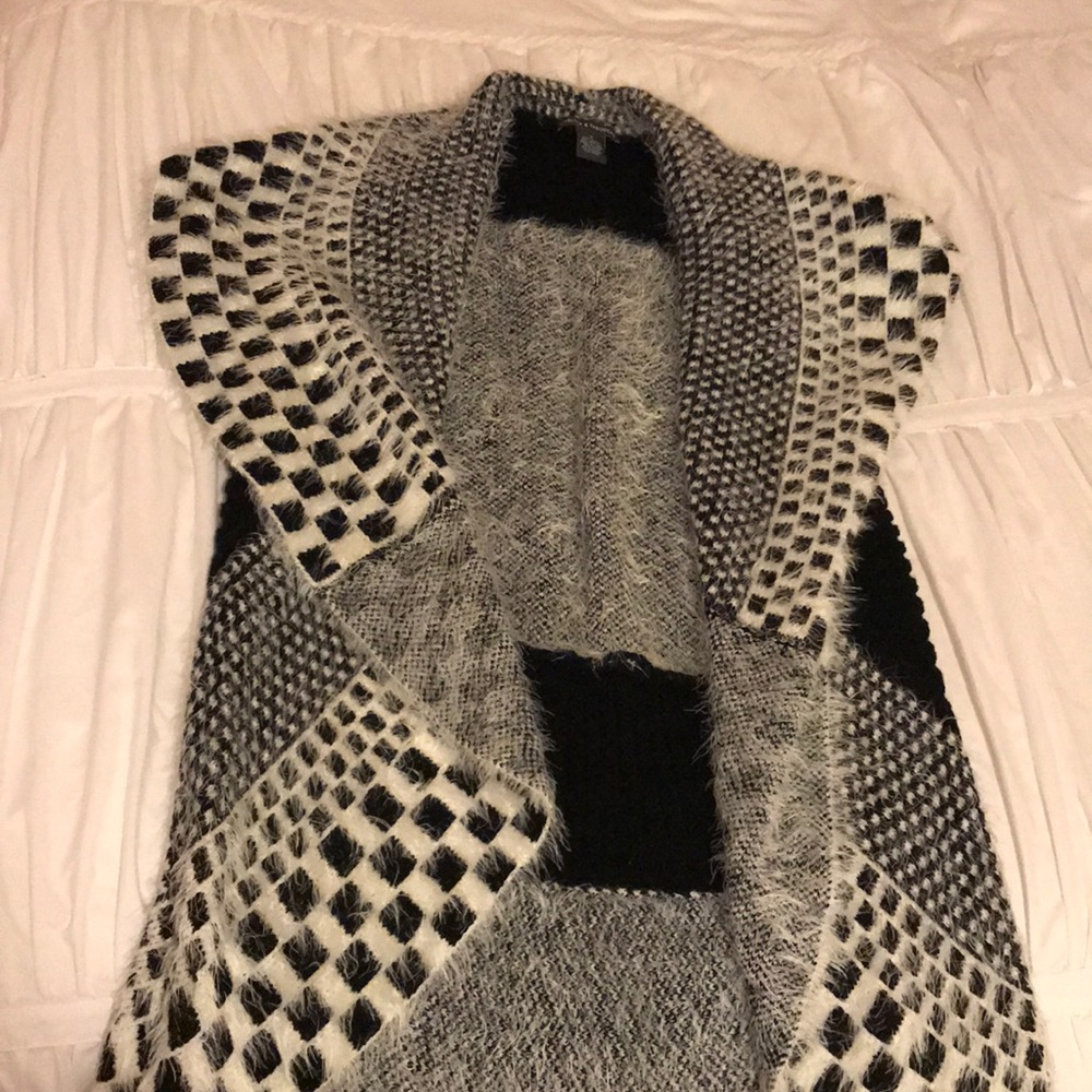 Very Soft Sleeveless Cardigan